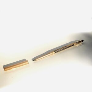 Lápiz delineador de cejas Dorothy Gray